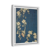 El camachuelo de Hokusai y los cerezos llorones en flor. Original del Instituto de Arte de Chicago.