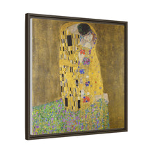 Gustav Klimt's The Kiss (1907–1908) - NOMADEN ART GALLERY
