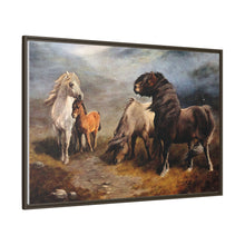 Fine Horse Pulling Golden Sleigh