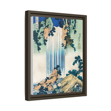 Cascada de Yoro en la provincia de Mino, de Katsushika Hokusai (1760-1849), una ilustración tradicional japonesa en estilo Ukyio-e de dos viajeros mirando una cascada y otros viajeros descansando a un lado.