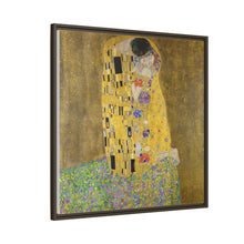 Gustav Klimt's The Kiss (1907–1908) - NOMADEN ART GALLERY